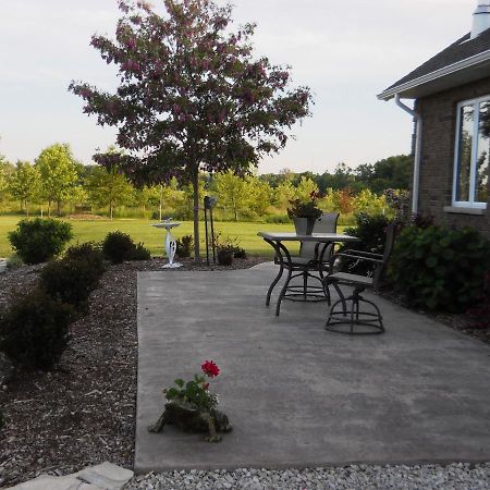 Wenzler'S Landing B&B Wheatley Exteriör bild